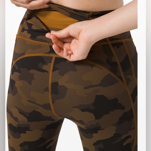 Lululemon Time To Sweat Crop 23"
Size 4
Heritage 365 Camo Burnt Caramel - Picture 5 of 12